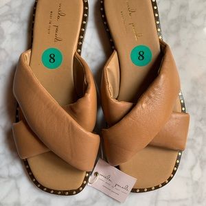 Mila Paoli Italian Leather Slip On Flat Sandals Size 8